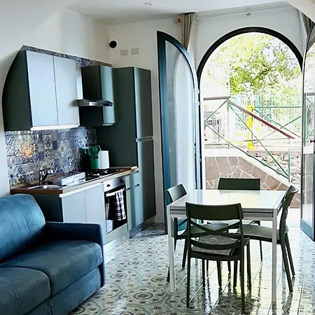 Blu Costiera Apartman *